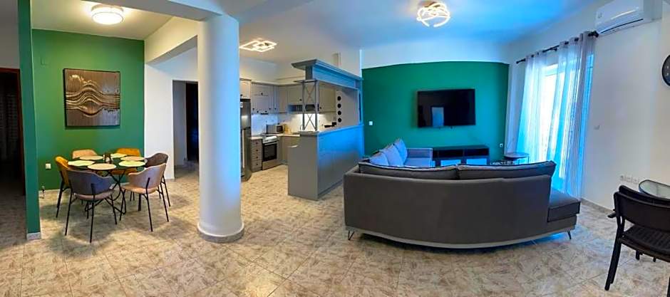 Danaos Hotel