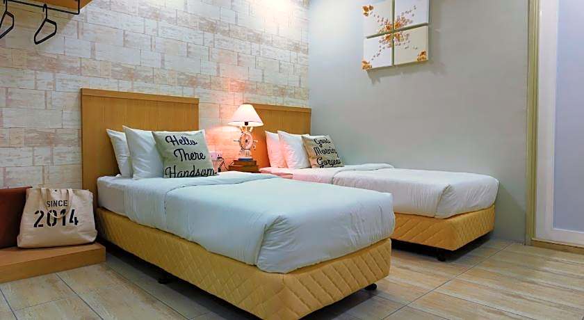 Lighthouse Hotel & Shortstay