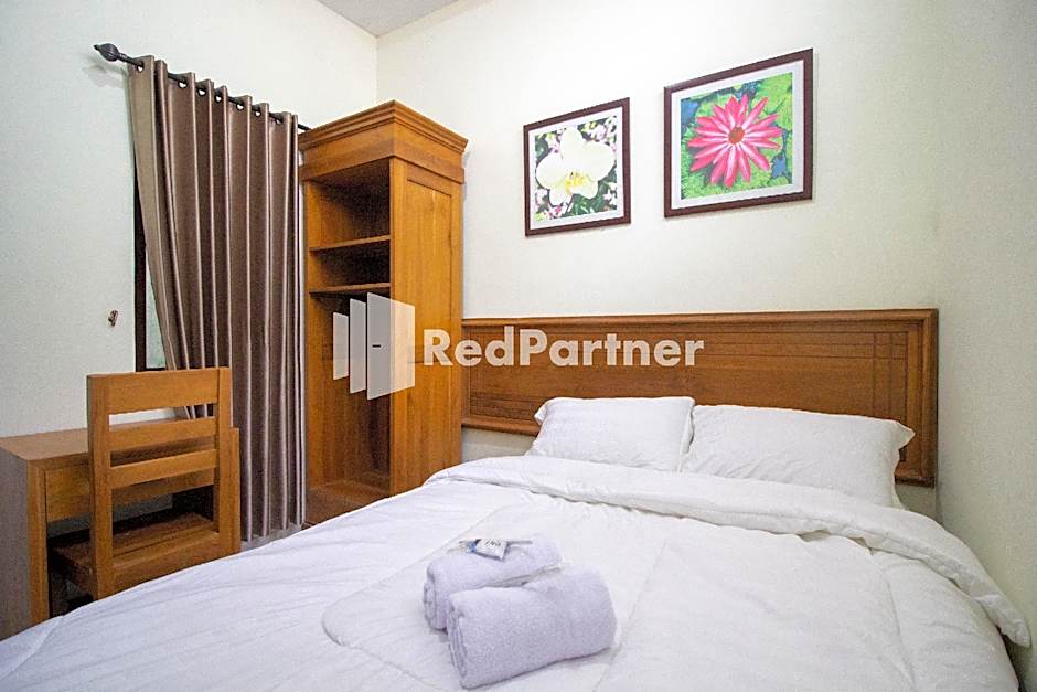 Balmoral House Redpartner Near Ambarukmo Plaza Mall Yogyakarta