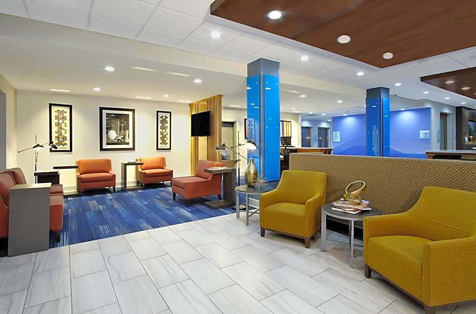 Holiday Inn Express & Suites Lake Charles South Casino Area By IHG