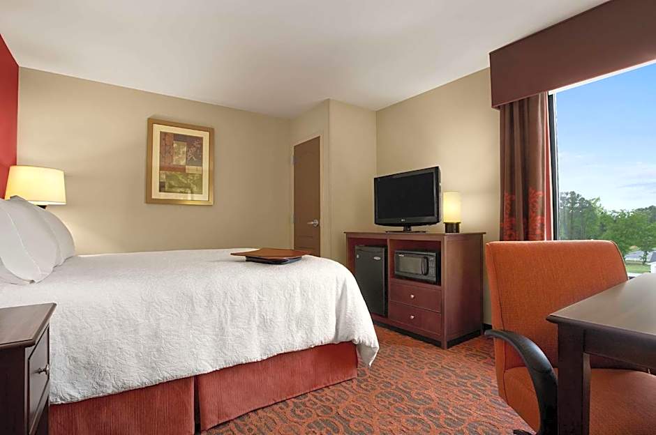 Hampton Inn By Hilton Magnolia