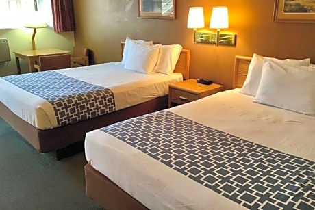 2 Queen Beds Non-Smoking