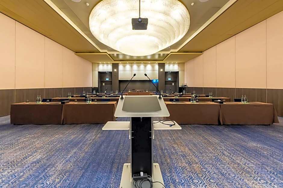 Crowne Plaza Geneva By IHG