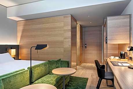 Twin Room - Club Access