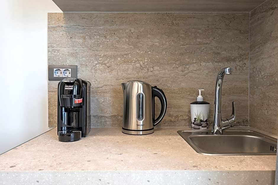 Alexia Seaview Apartments