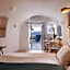 Katikies Santorini - Gea House - The Leading Hotels Of The World