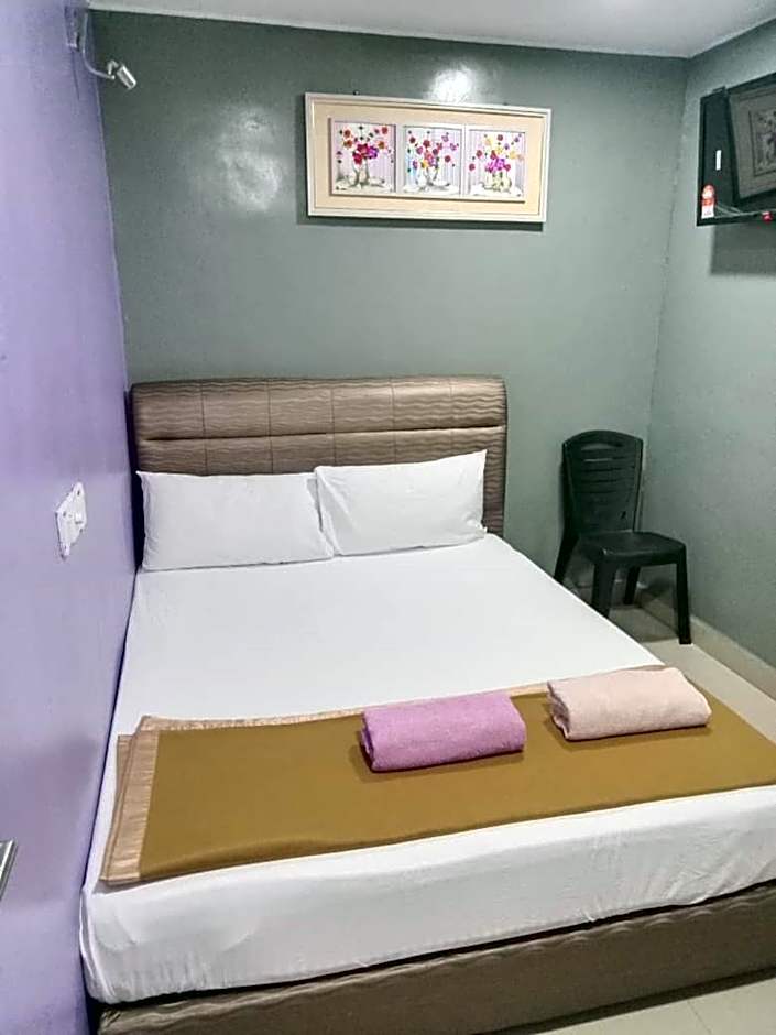 DE GLORY HOTEL USJ 21