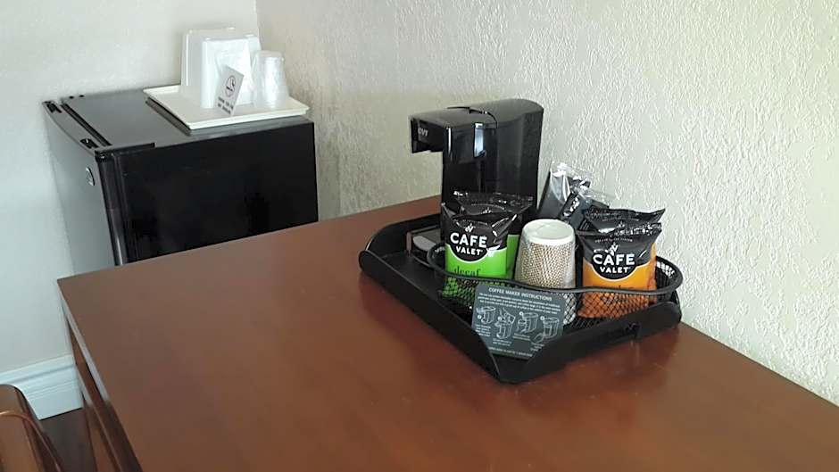 American Regency Inn