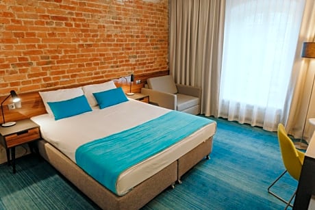 Standard Double Room with King-Size Bed