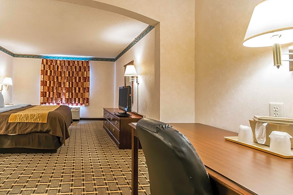 Quality Inn & Suites Evansville