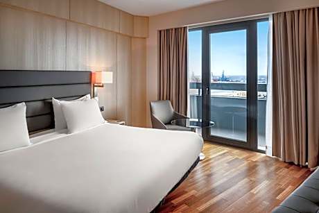 Junior Suite, 1 King, Sofa bed, Ocean view, High floor