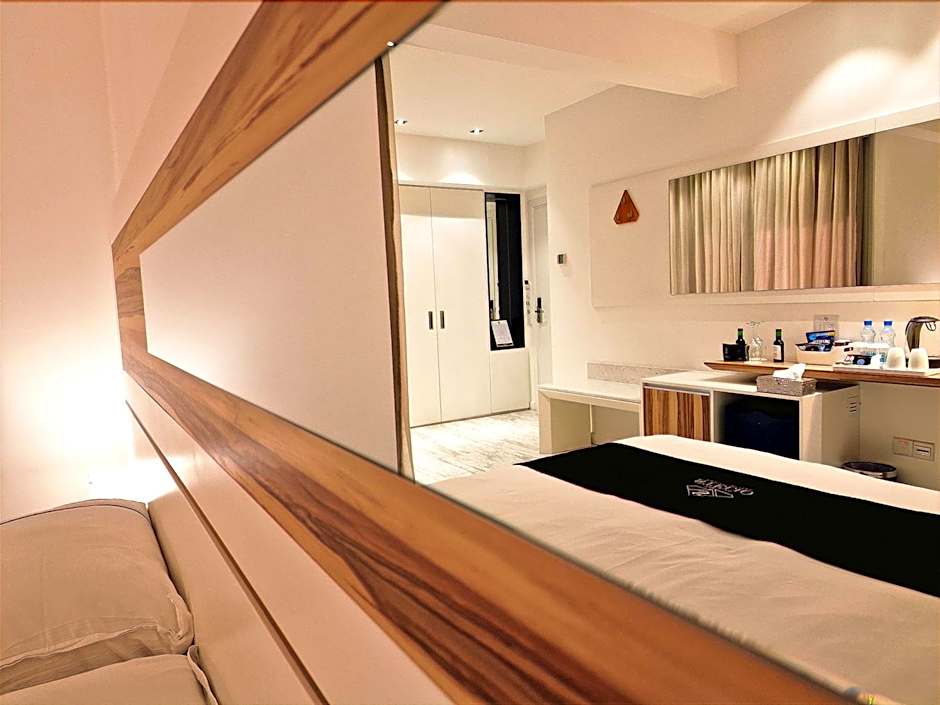 The Ciao Stelio Deluxe Hotel (Adults Only)