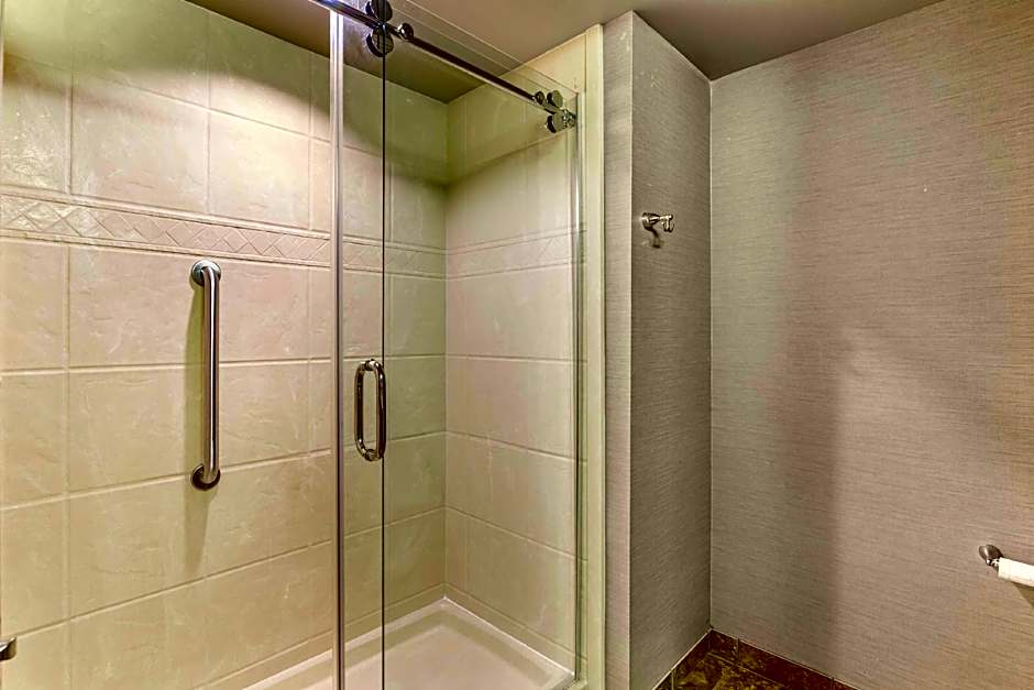 Sonesta Essential Minot