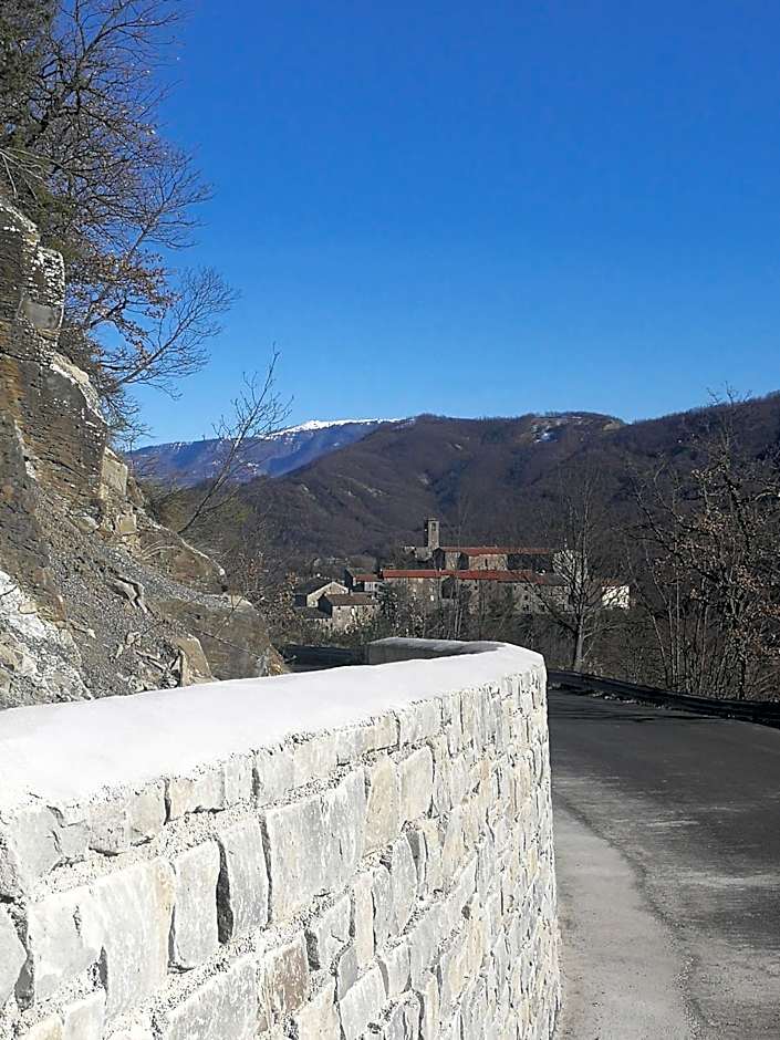 Il borgo Casteldelci