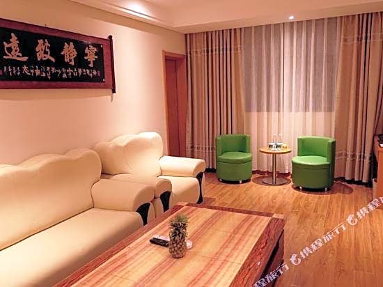 GreenTree Inn HePu Huanzhu South Road Transit Center Express Hotel
