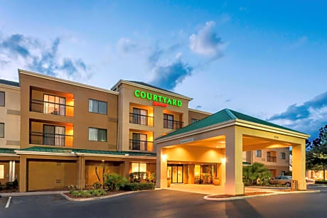 Courtyard by Marriott Lakeland