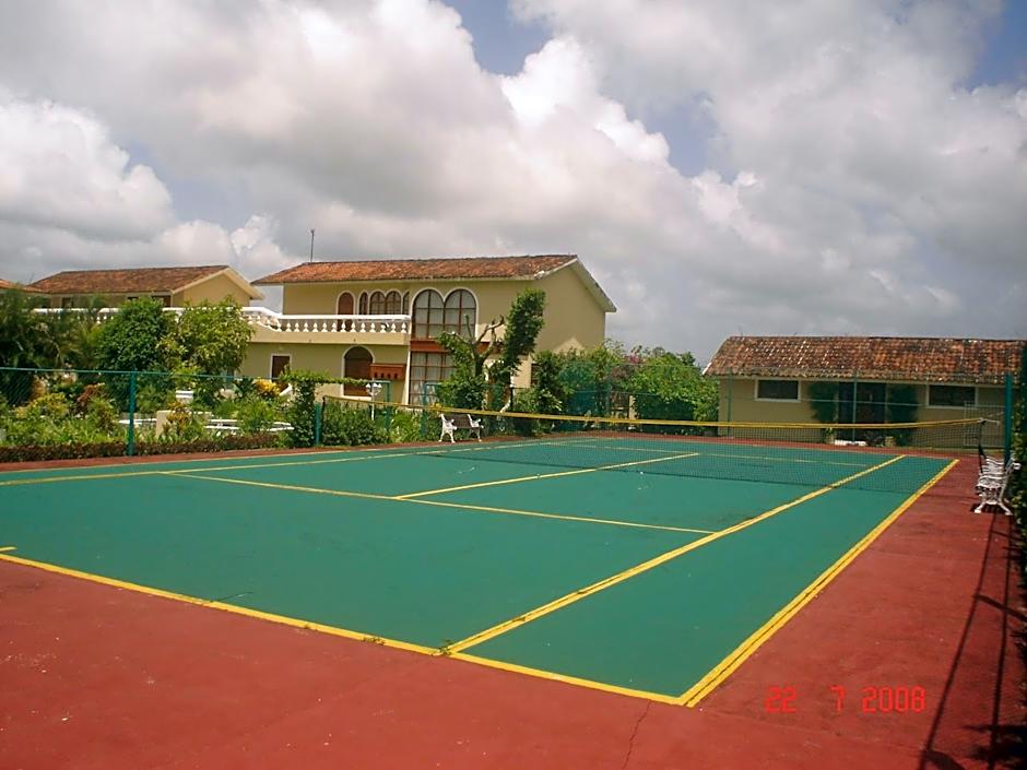 Villablanca Garden Beach Hotel