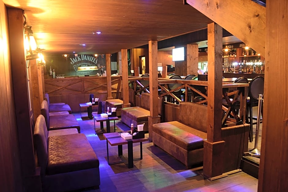 Premier Hotel