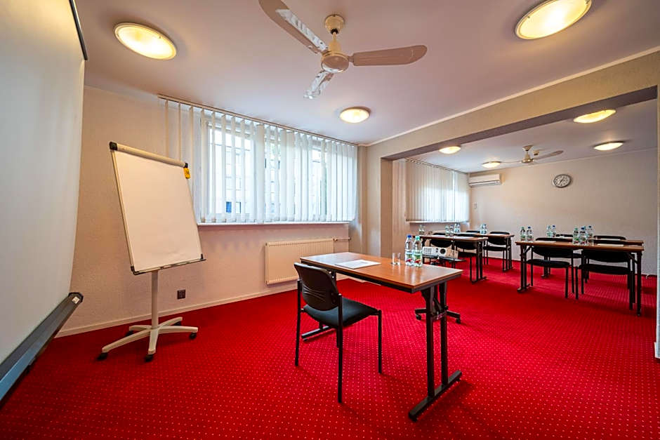 Hotel Gromada Poznan