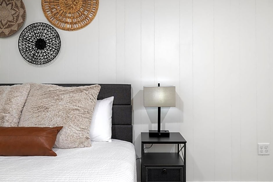 The Lofts on Indian Point - Near Silver Dollar City