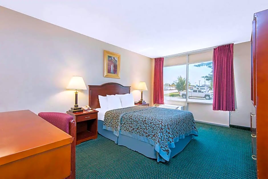 Sky-Palace Inn & Suites Wichita East