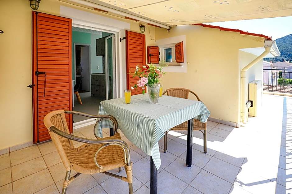 Filalithis Studios & Apartments