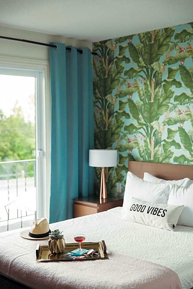 The June Motel, Prince Edward County