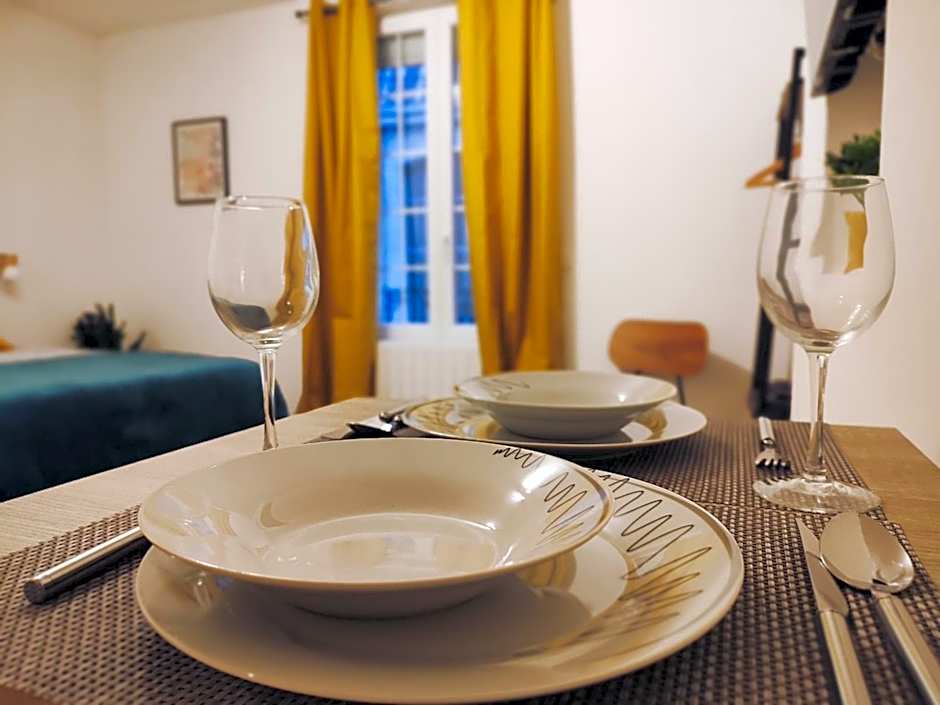 Studios Lsquare Residence AFPA