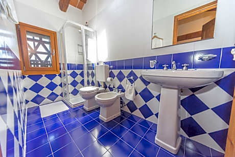 Single Room with Bathroom