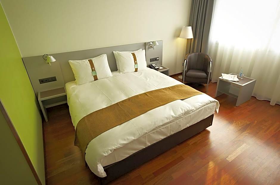 Holiday Inn Zurich Messe By IHG