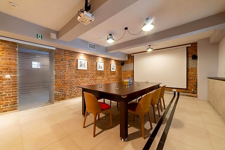 Portal House Apartments