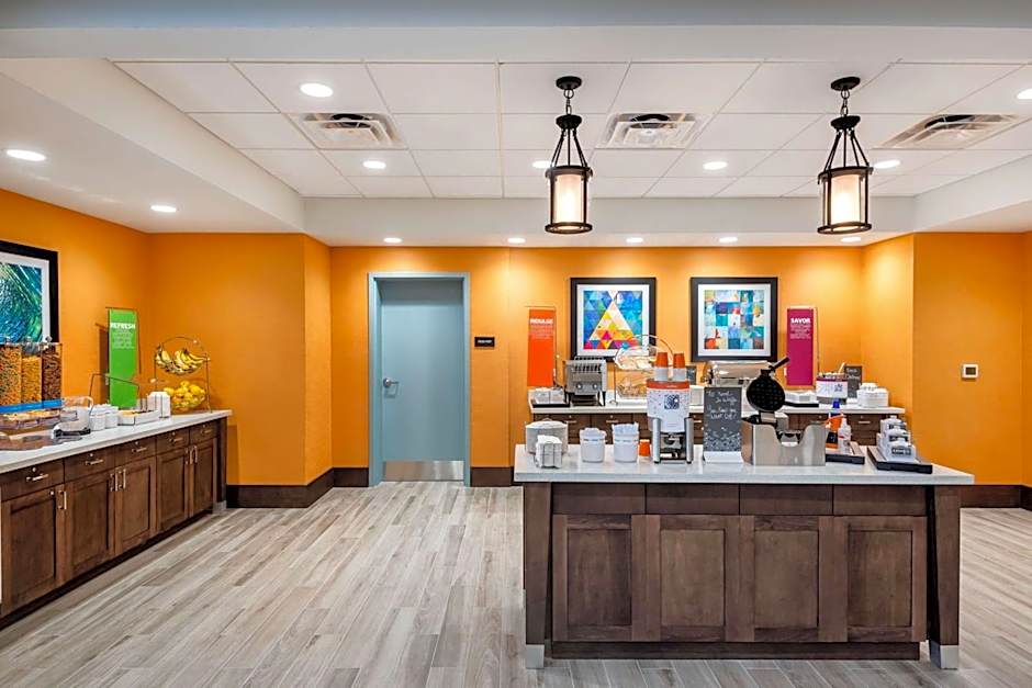 Hampton Inn By Hilton Baltimore Bayview Campus