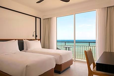 Deluxe Twin Room with Sea View