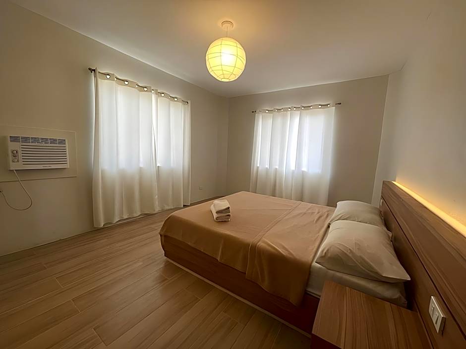 Red Knight Gardens Apartelle