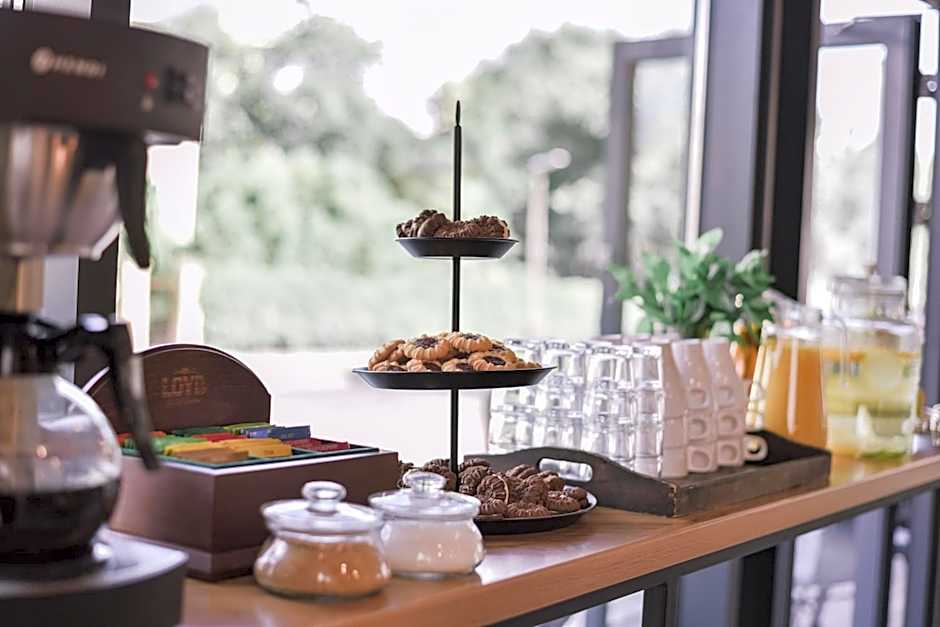 TOP Garden Aparthotel