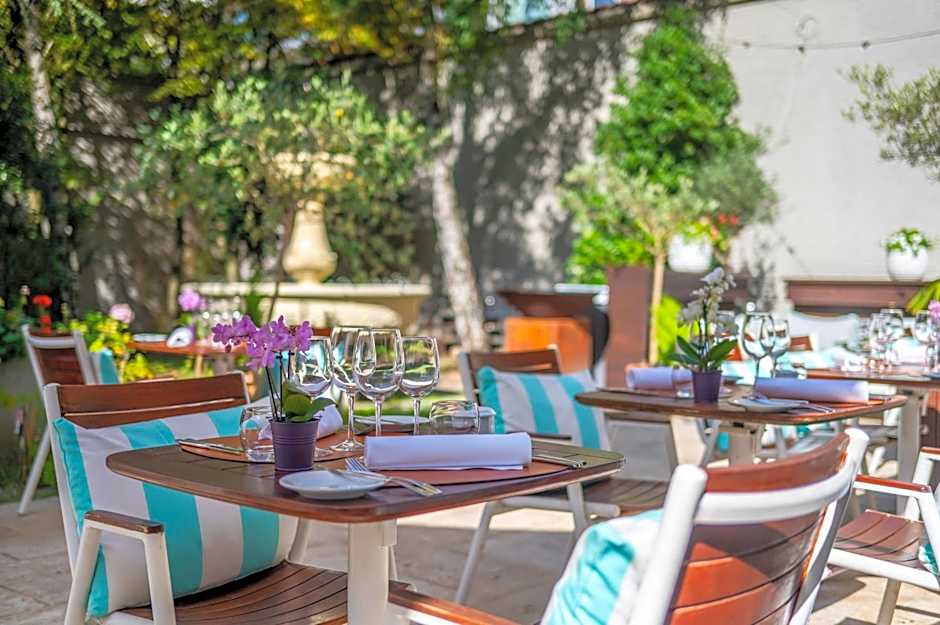 Hotel Barsey by Warwick