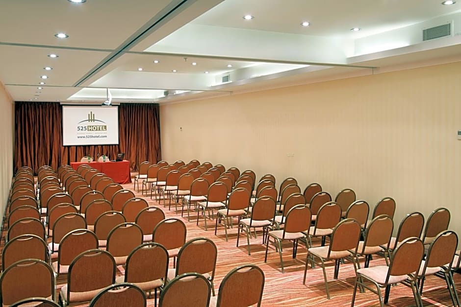 Stay Hotel Plaza San Martin