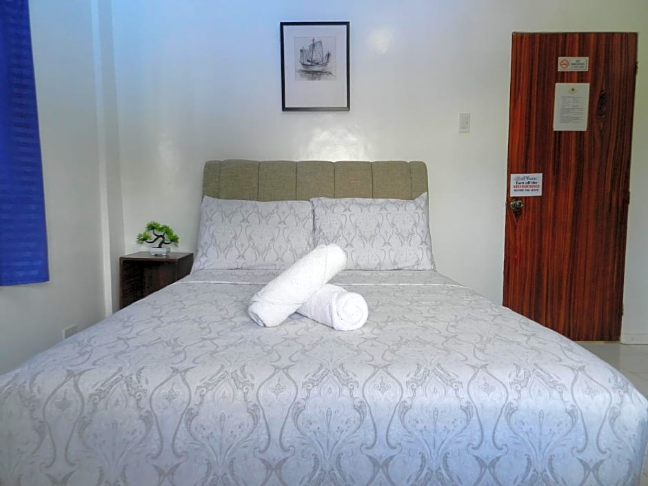 The Victorian by Stevrena Accommodations