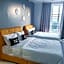 D'Elegant Suite - Emerald Avenue