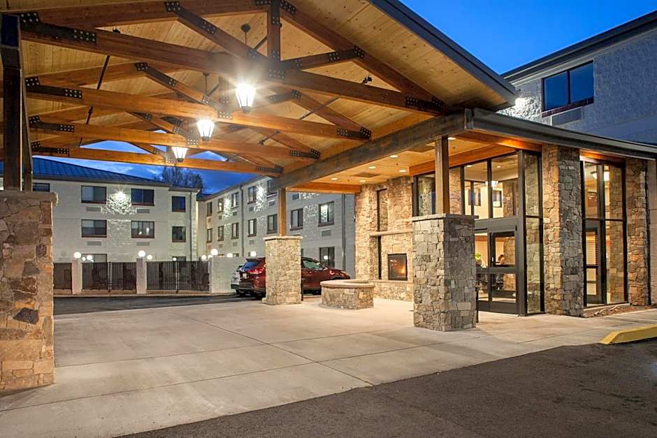 Red Feather Lodge/Hotel