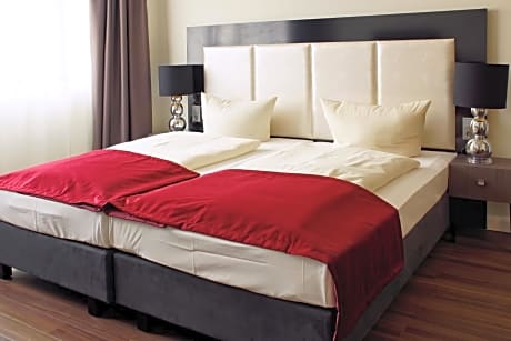 One-Bedroom Apartment (1 Adult)