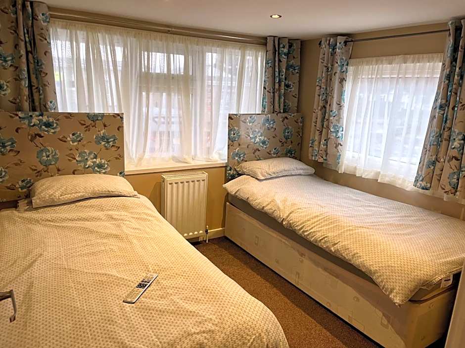 Red Deer Village Holiday Park - 2 Bedroom, Self-Catering Chalet