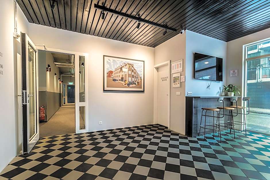 The Swan House by Heimaleiga