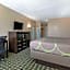 Super 8 by Wyndham Grand Prairie North