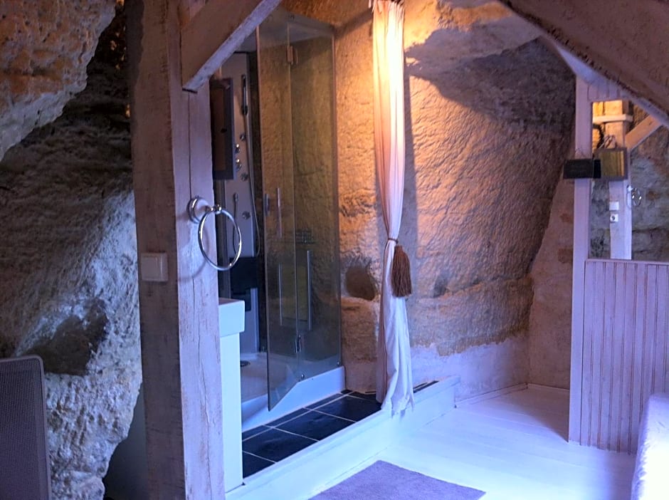 Troglodyte loft