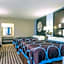 Super 8 by Wyndham Houston/NASA/Webster Area