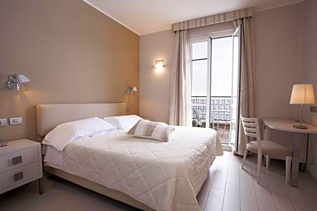 Double Room with Sea-View Terrace - Annex