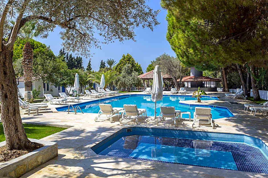 Risus Garden Marina Hotel