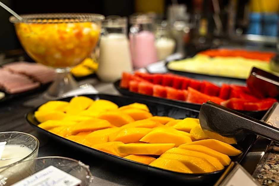 Hotel Deville Express Guaira