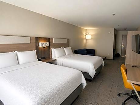 Suite with Two Beds - Non-Smoking